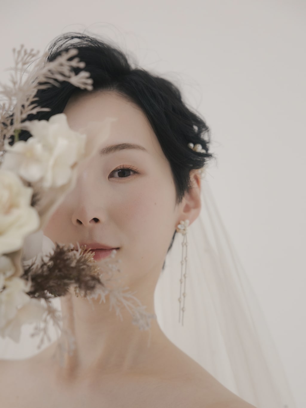 ショートヘアアレンジ | デコルテフォトグラフィー | 前撮り・フォトウェディング