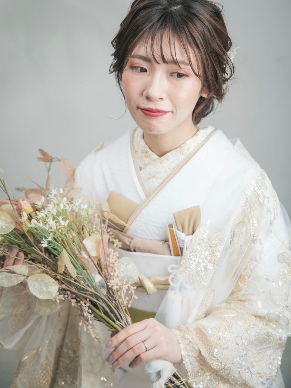 ゆるふわシニヨン | デコルテフォトグラフィー | 前撮り・フォトウェディング