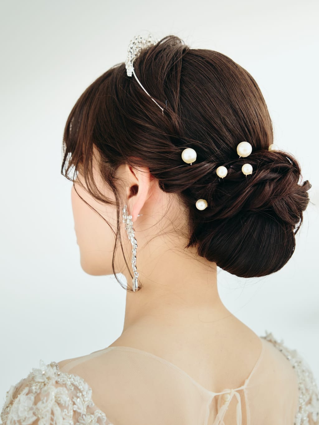 ツルッとシニヨン | デコルテフォトグラフィー | 前撮り・フォトウェディング