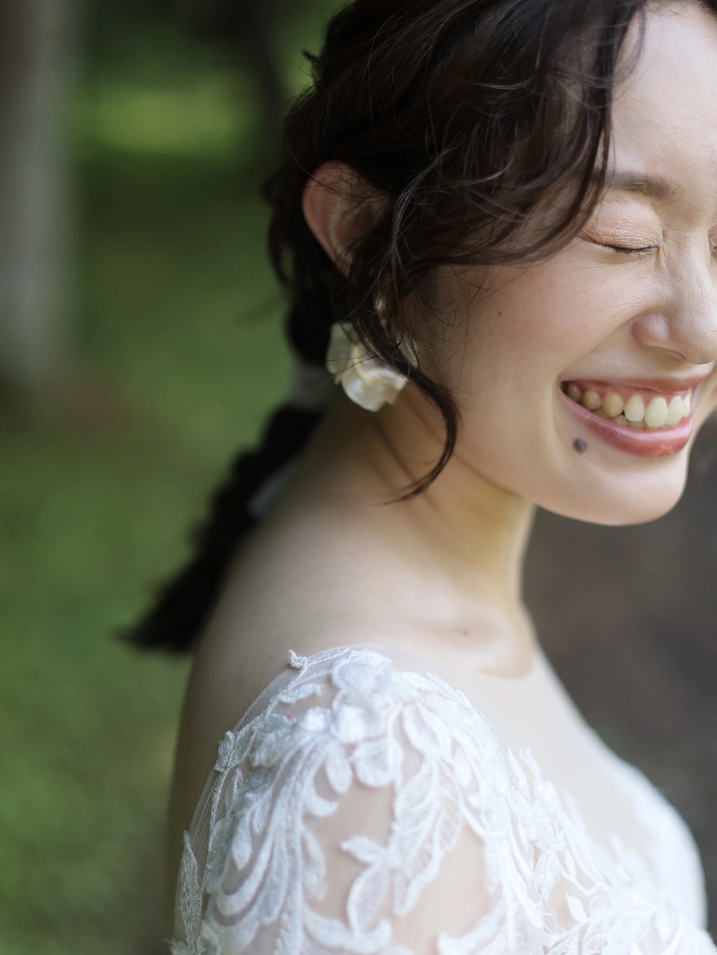 洋装ヘアスタイル | デコルテフォトグラフィー | 前撮り・フォトウェディング