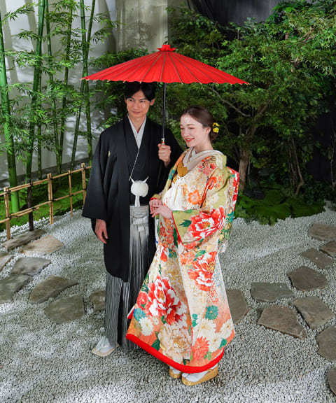 フォトウェディング・前撮り・結婚写真の専門スタジオ 【スタジオSOLA】