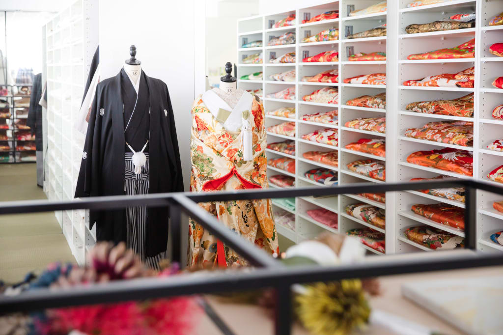 【KIMONO】「どれにする？」おふたりでじっくり選んでみてください