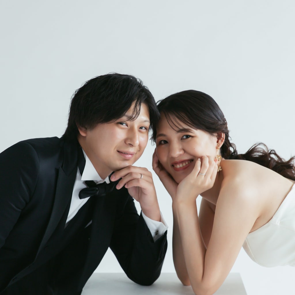 シンプルスタジオで叶える、大人可愛い前撮り