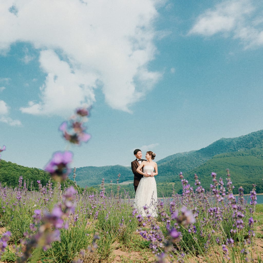 ラベンダーと壮大な山で北海道らしいロケーション撮影✨