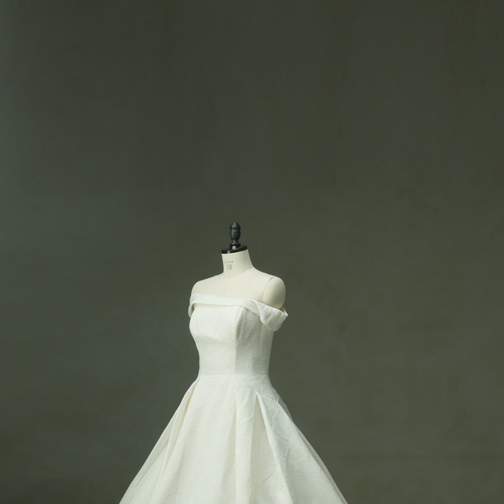 新作ドレス紹介