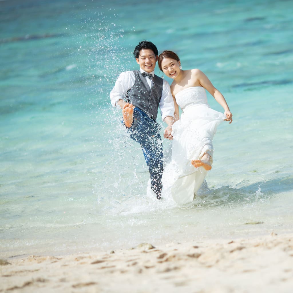 ウェディング フォトブース 海 yuki.kagawa_photographer の作品。 水深5Mの海の中、ダイバー様