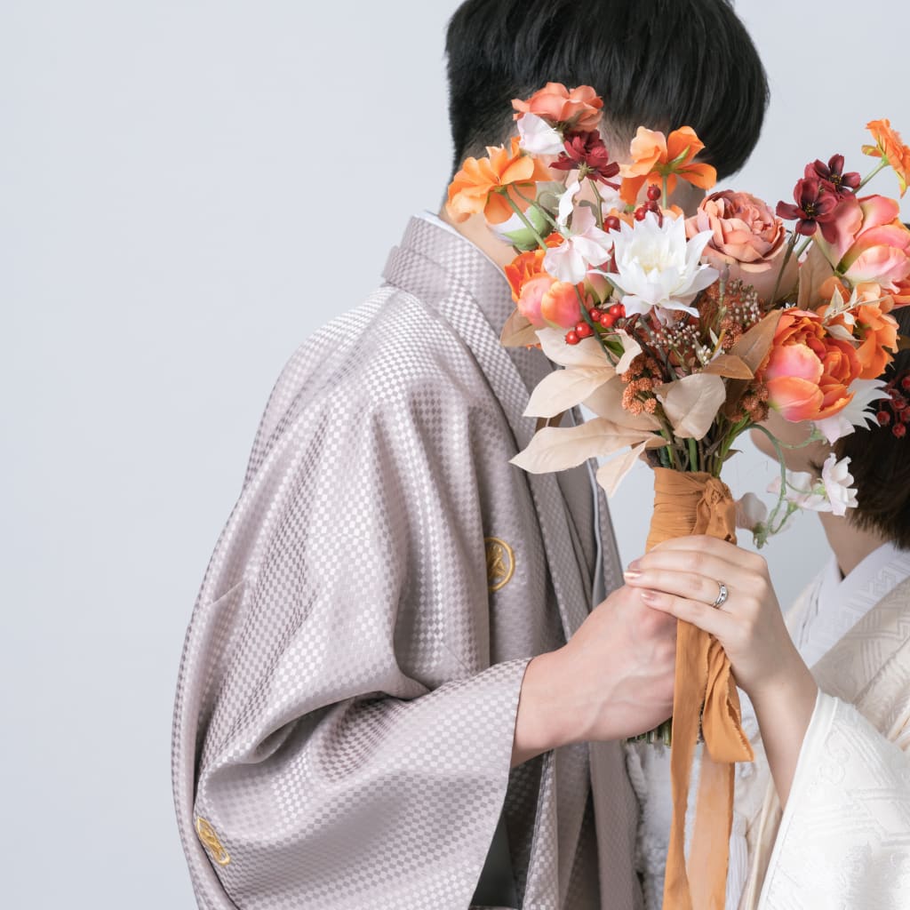 シンプルなスタジオで