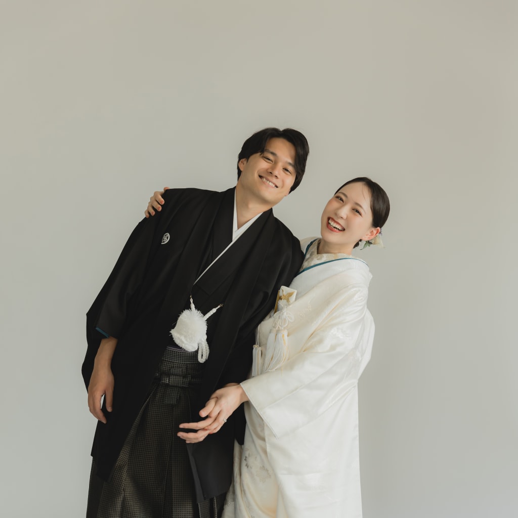 シンプルな背景だからこそ引き立つお二人！