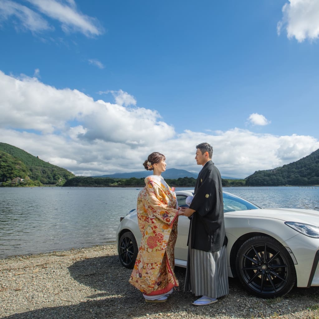 増えてます！愛車とも撮影できる　まるでCMの様なウェディングフォト