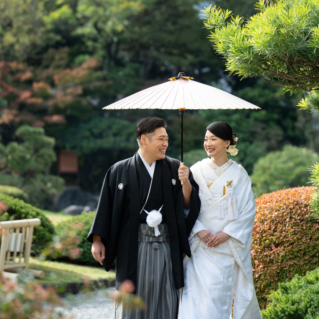 緑に囲まれた旧安田庭園ロケーション
