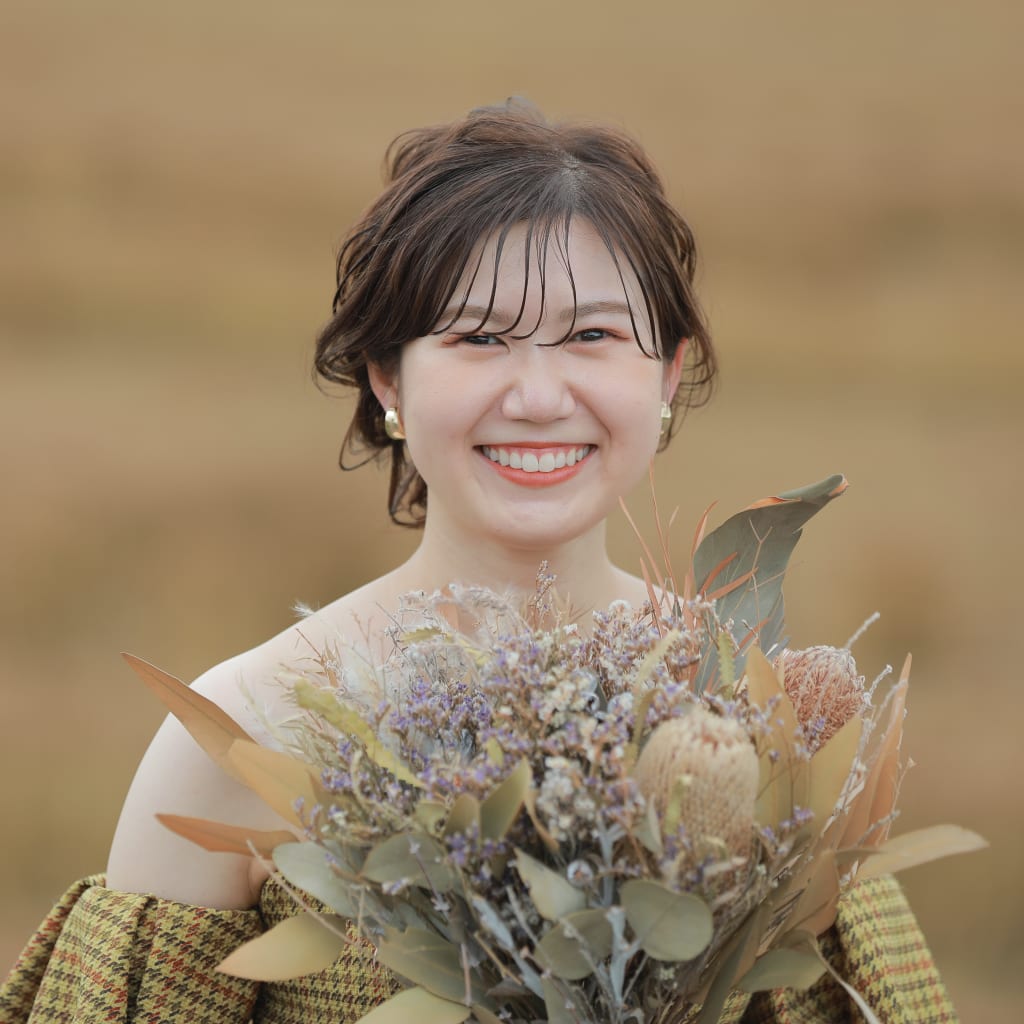 ニュアンスカラードレス・ヘアメイク紹介