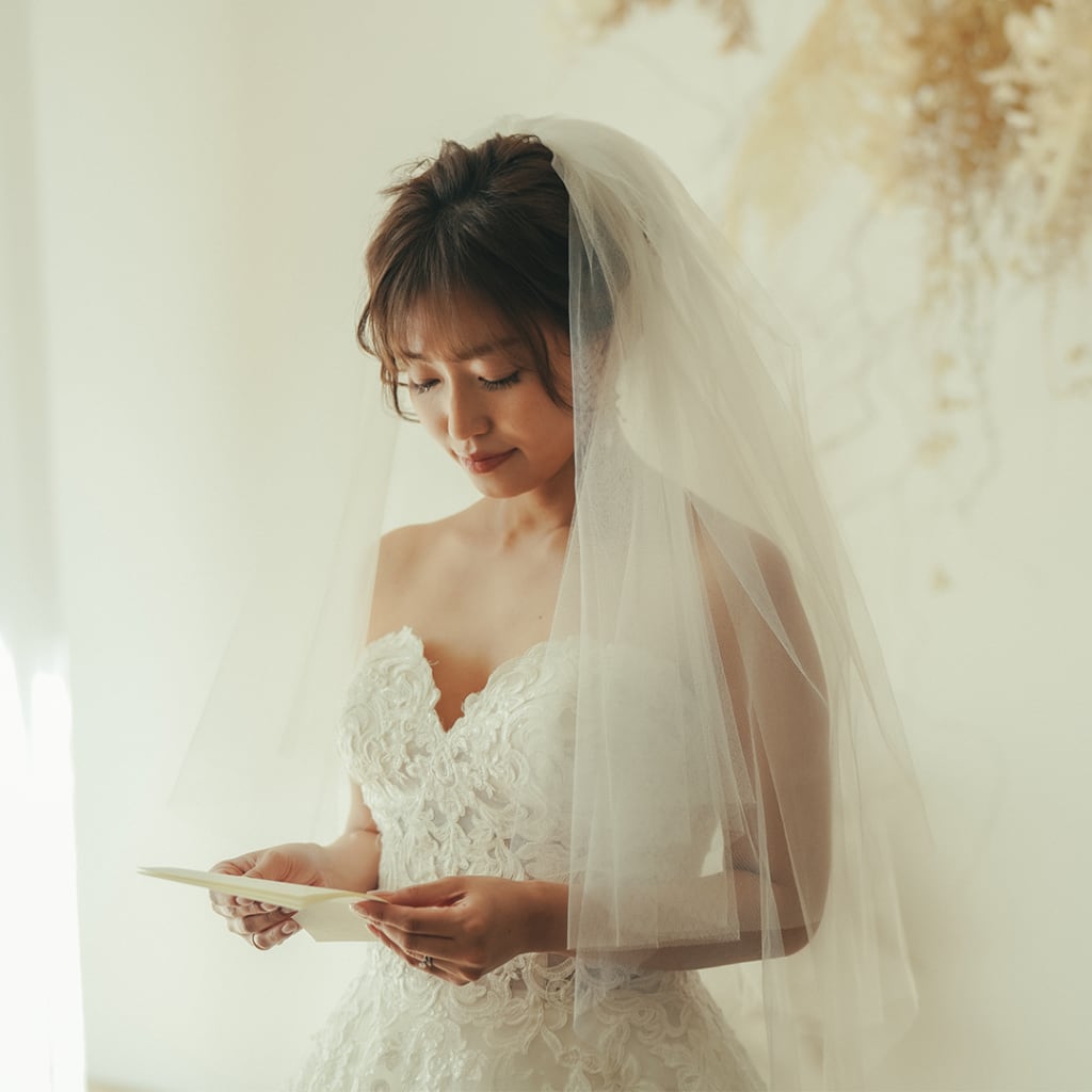感謝の気持ちをお花×動画×結婚写真で伝える『お手紙ムービー』誕生。全国のスタジオでサービス提供スタート