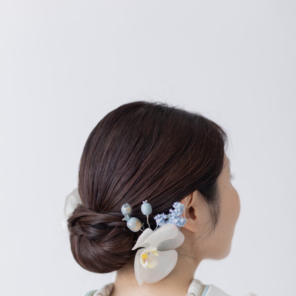 シンプルシニヨン
