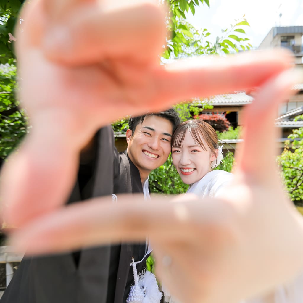 仲良く巡る　祇園の街