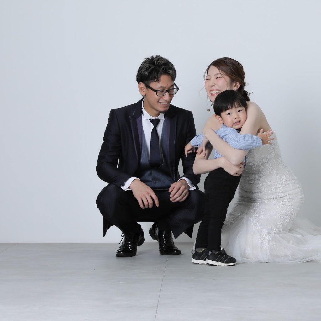 洋装ハウススタジオでお子様と一緒に