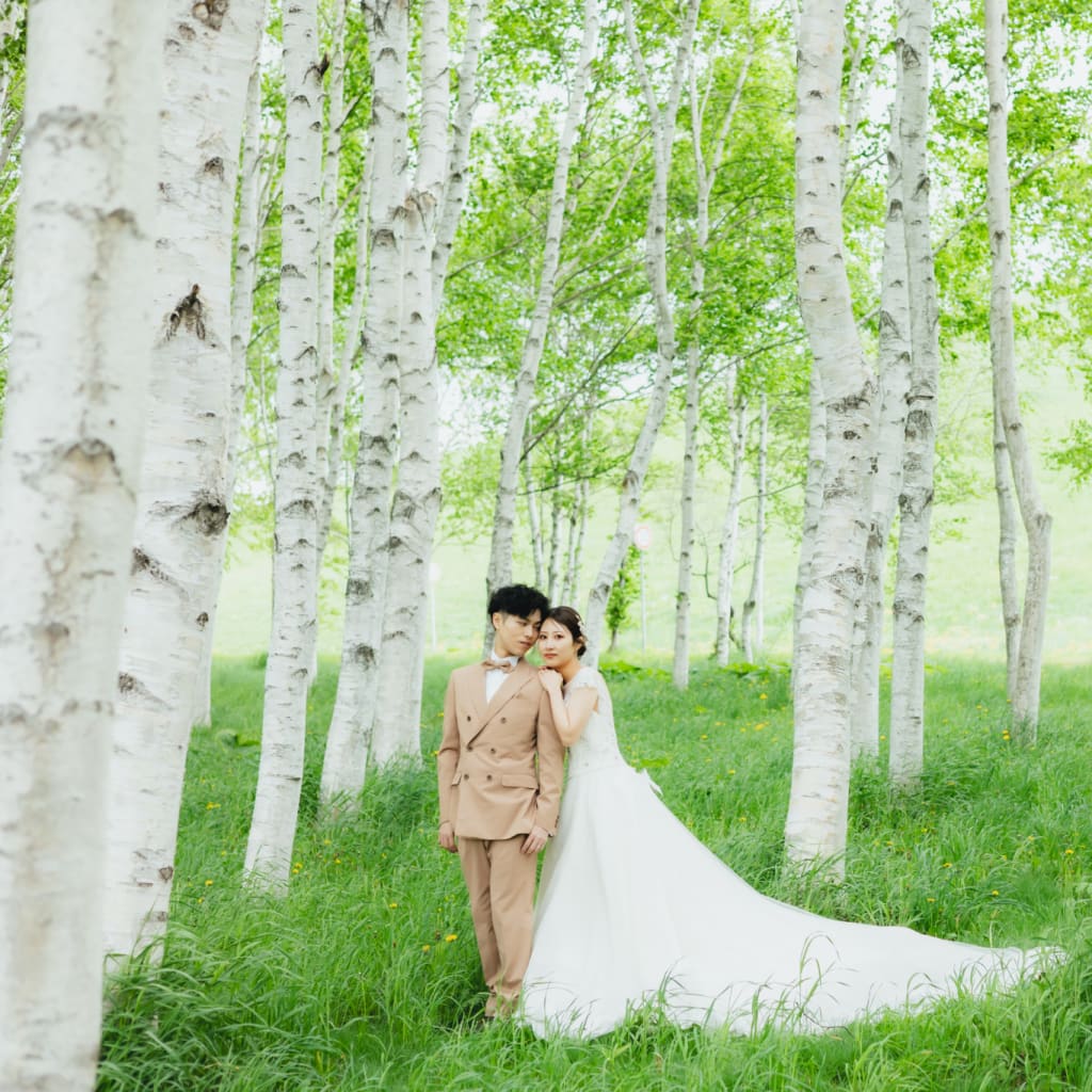 モエレ沼公園の綺麗な緑と一緒に残すウェディングフォト✨