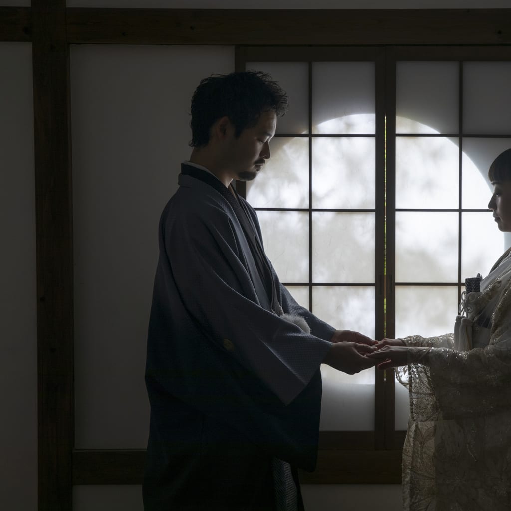 和装も洋装もお二人らしく