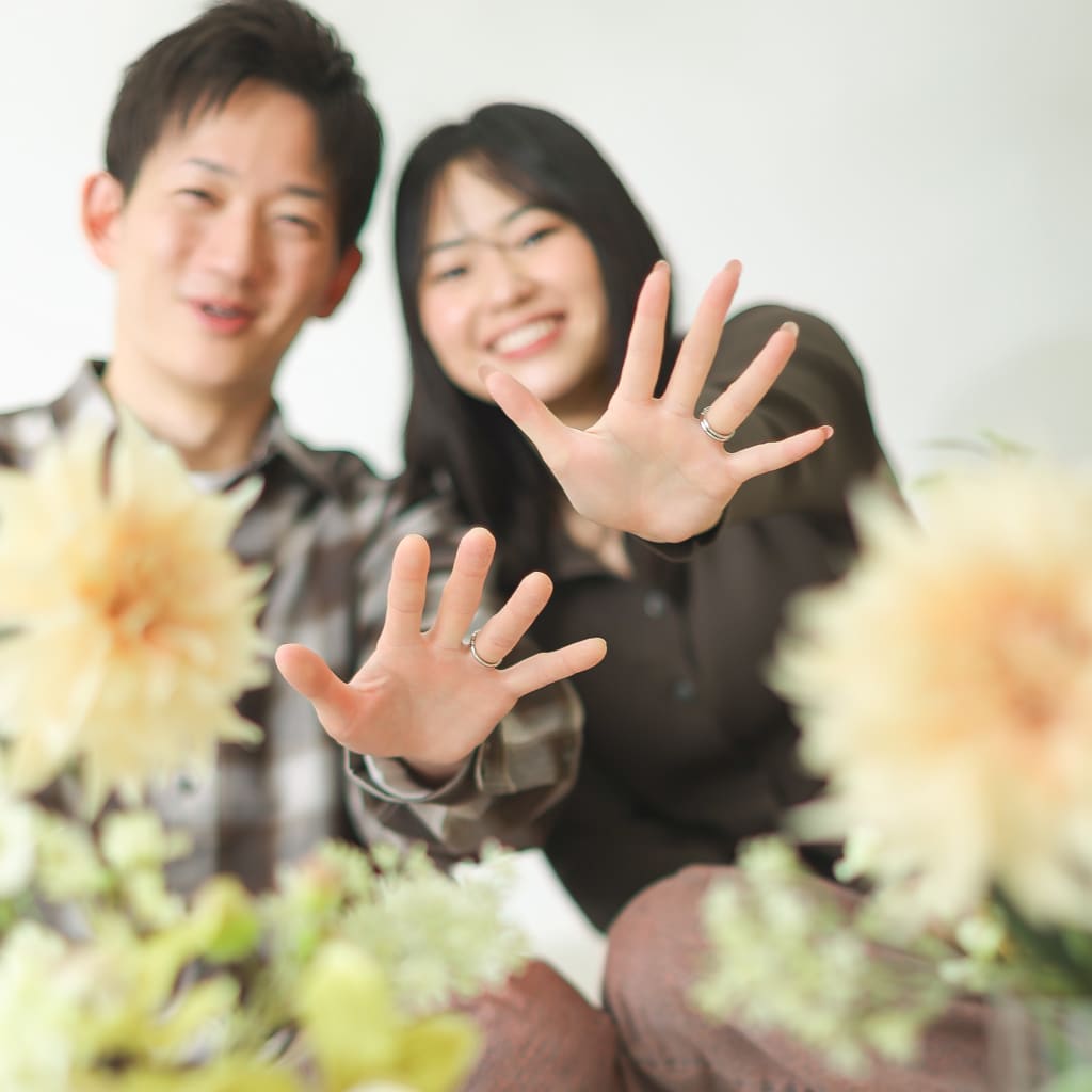 私服で残す結婚記念の写真　photo by 谷澤明美