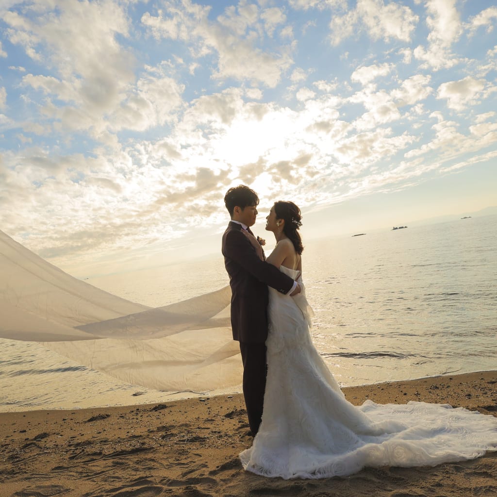  西陽が綺麗な海ロケーション撮影