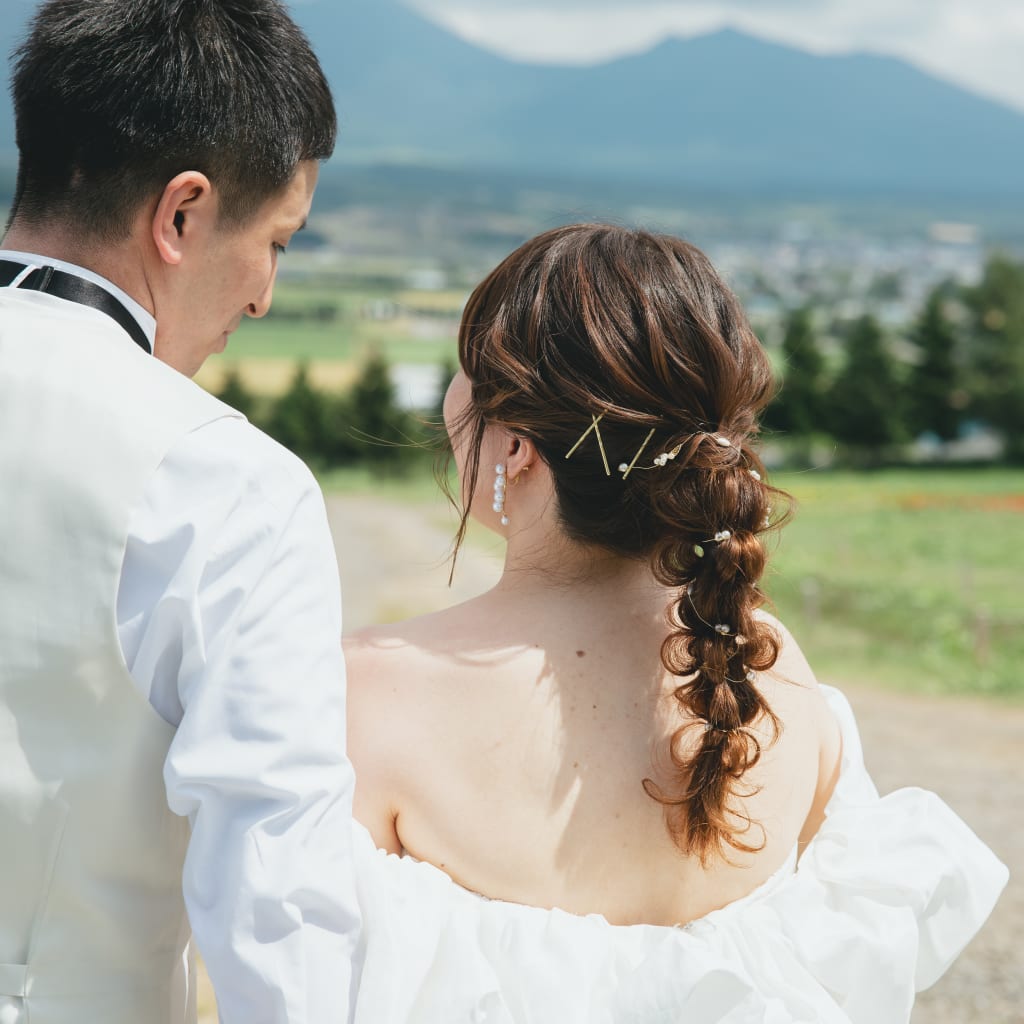 お花畑の中でのヘアスタイルのご紹介