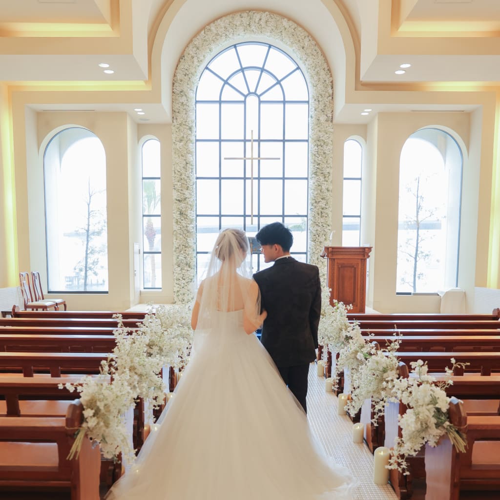 光に包まれて、ふたりのはじまりの日