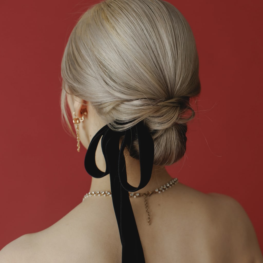 ハイトーンシニヨン