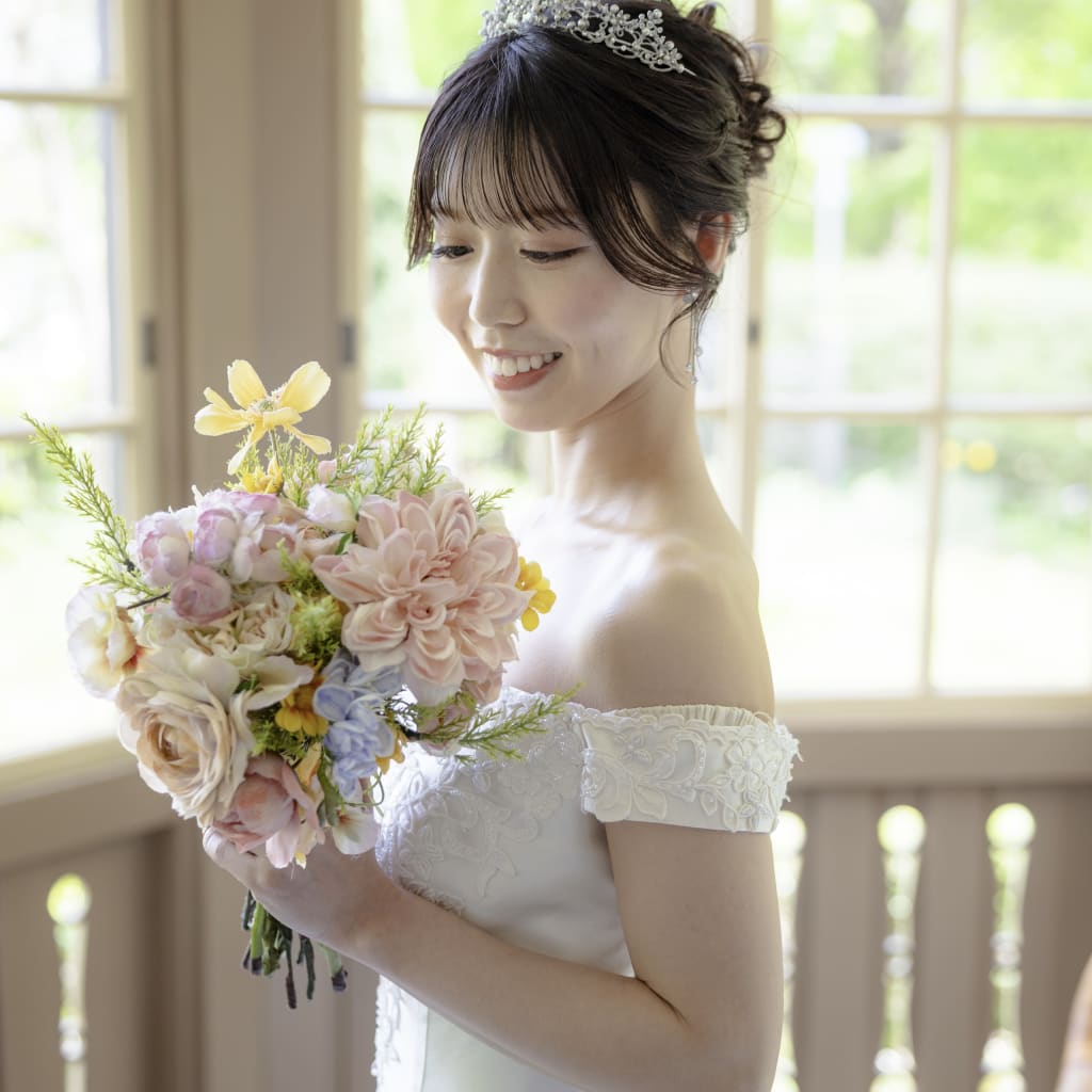 高めのアップスタイル