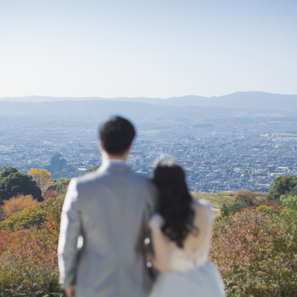 緑と赤の若草山