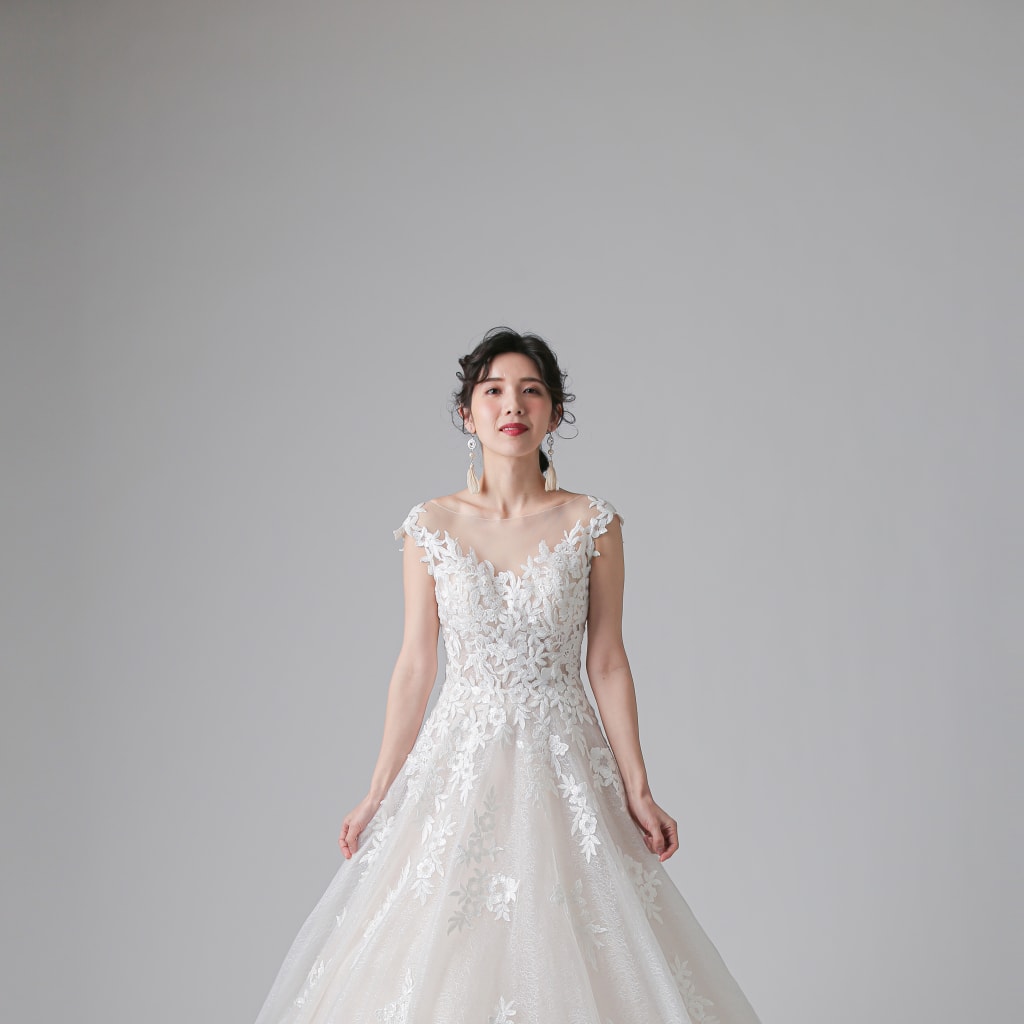 ウェディングドレスご紹介