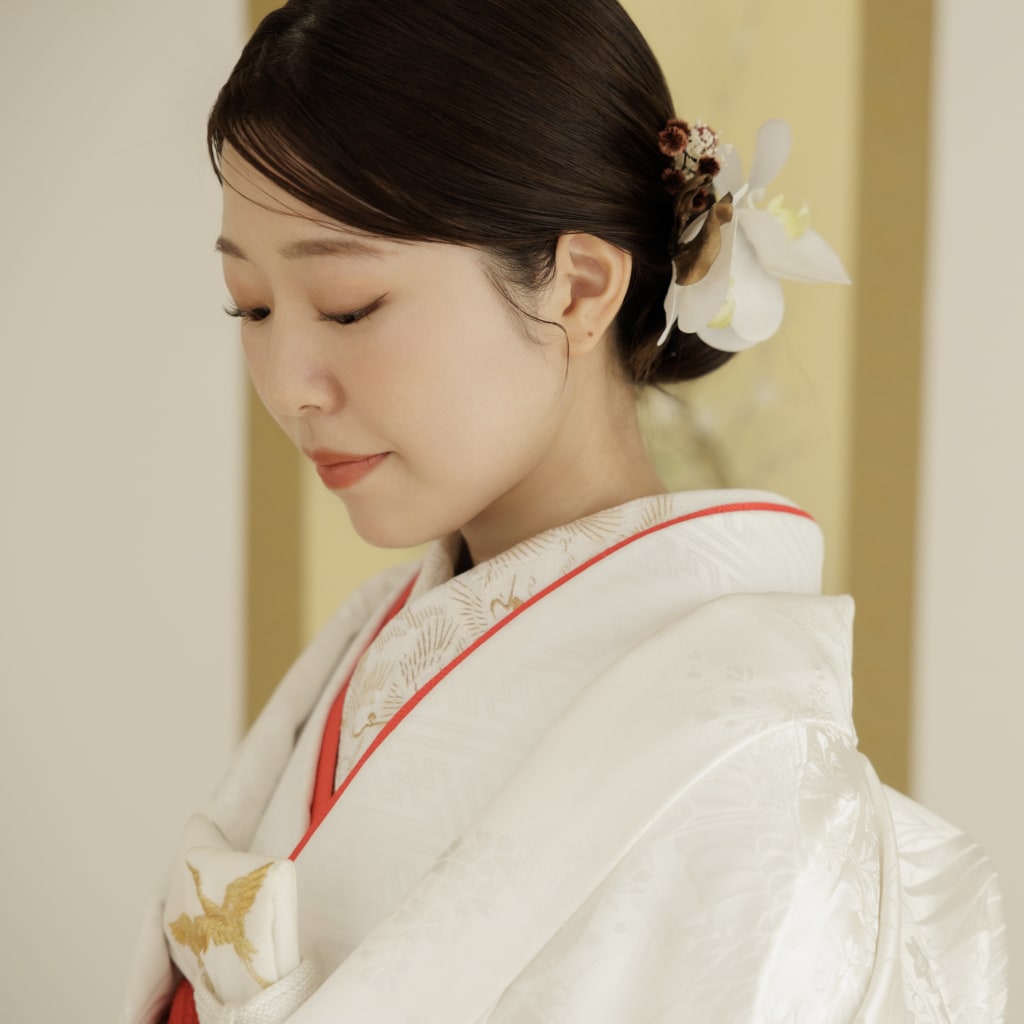 束間前髪で綺麗めシニヨン