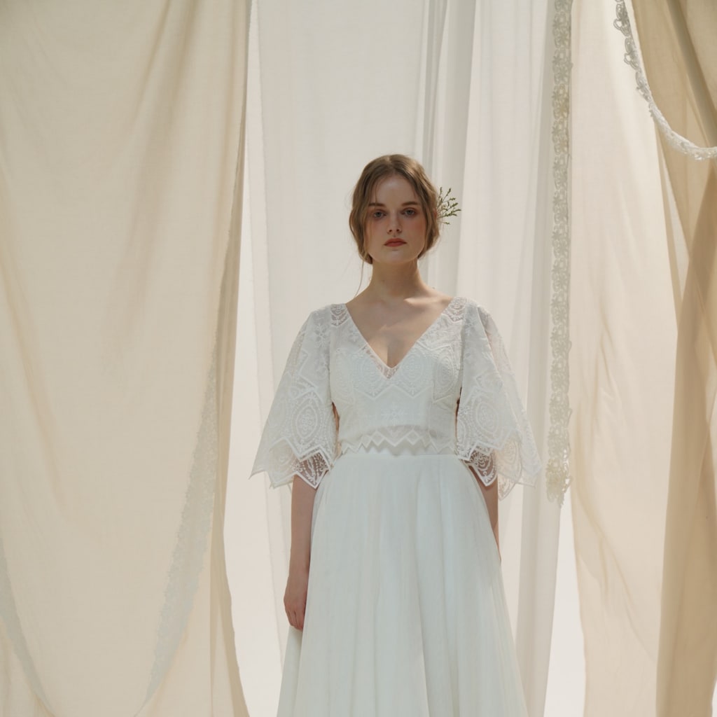 新作ドレスのご紹介