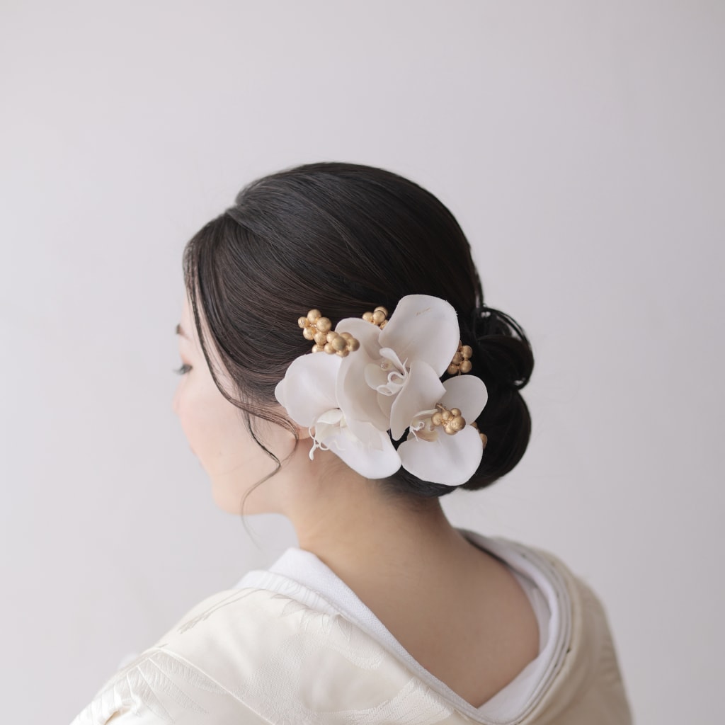 シンプルシニヨン