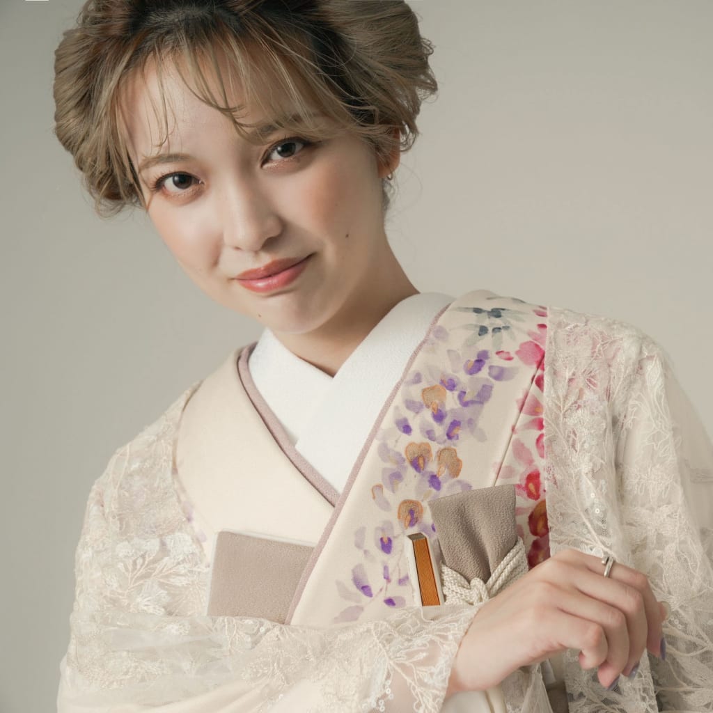 可愛すぎるレース打掛と掛下コーディネート