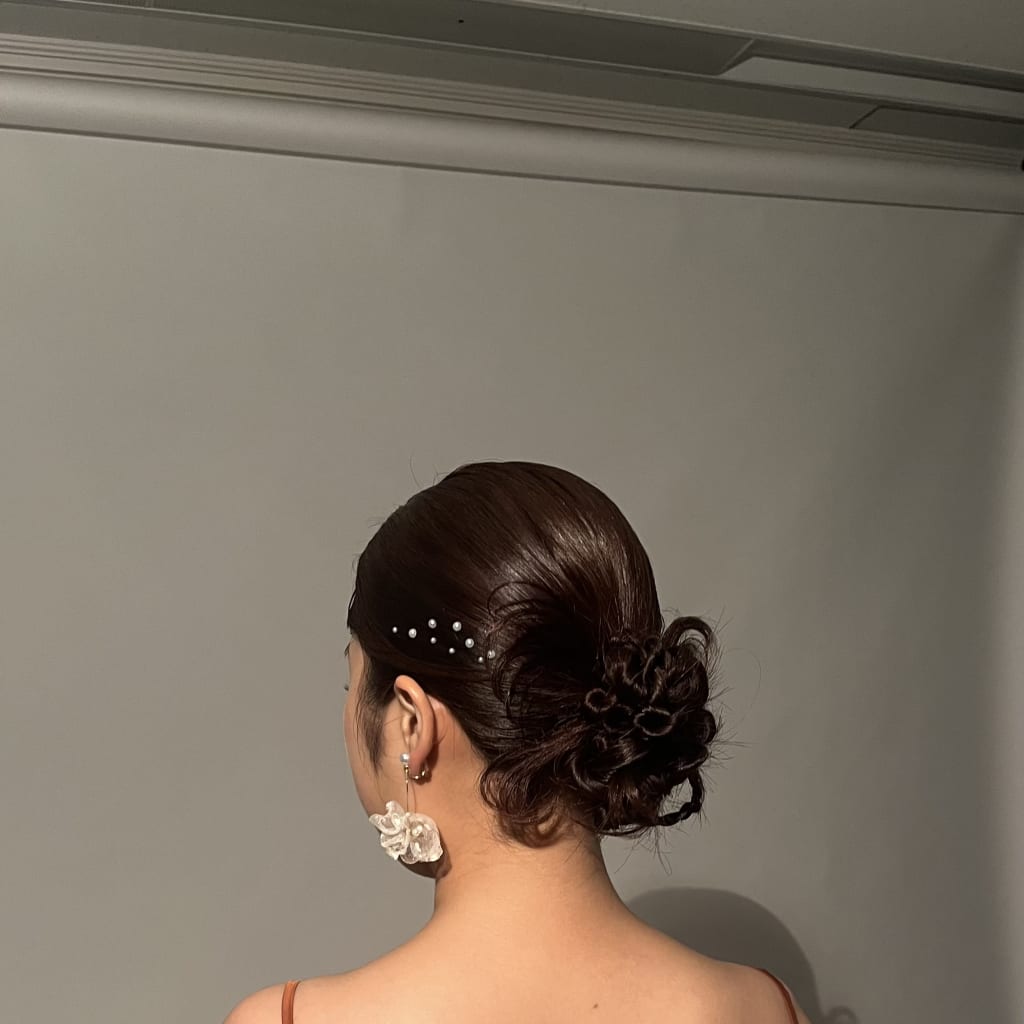 カラードレスでのヘアスタイルご紹介｡.:*☆
