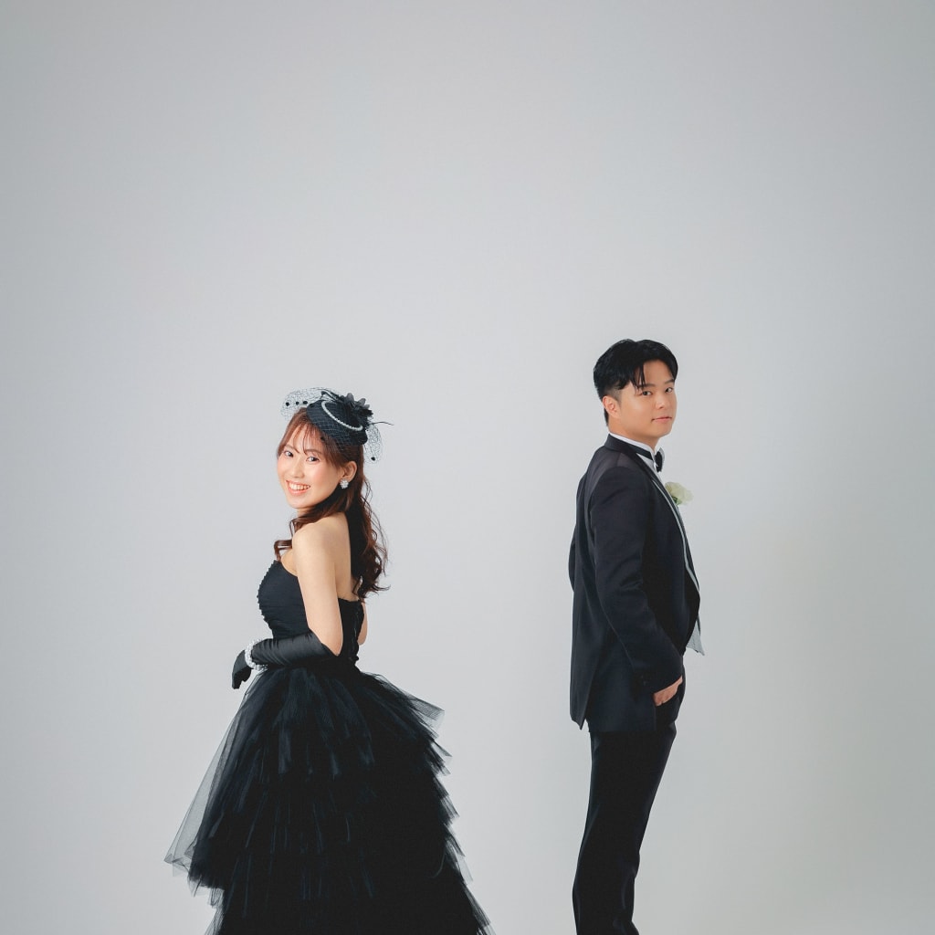 ブラックコーデで自分たちらしく♡