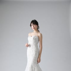 エレガントな気品を身に纏い。