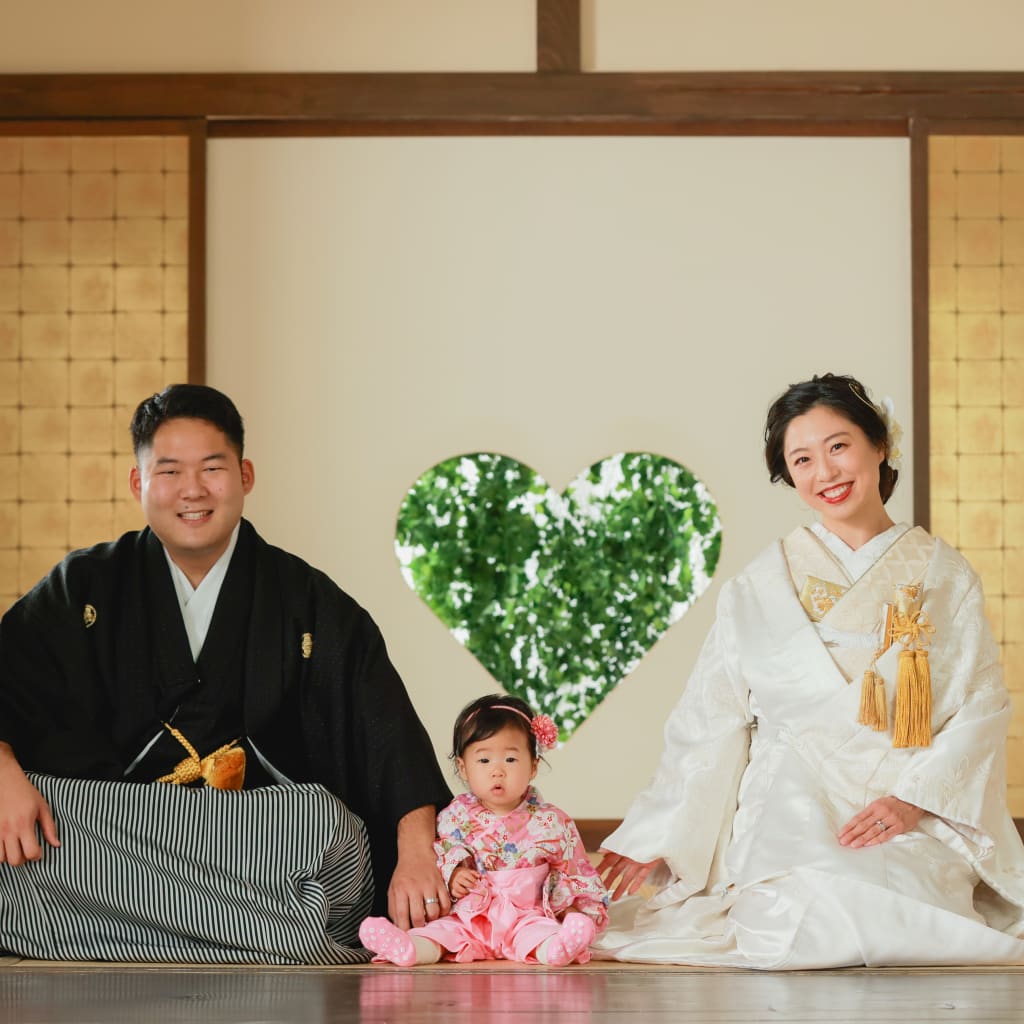 ご家族揃って屋内庭園で和装フォト | デコルテフォトグラフィー | 前撮り・フォトウェディング