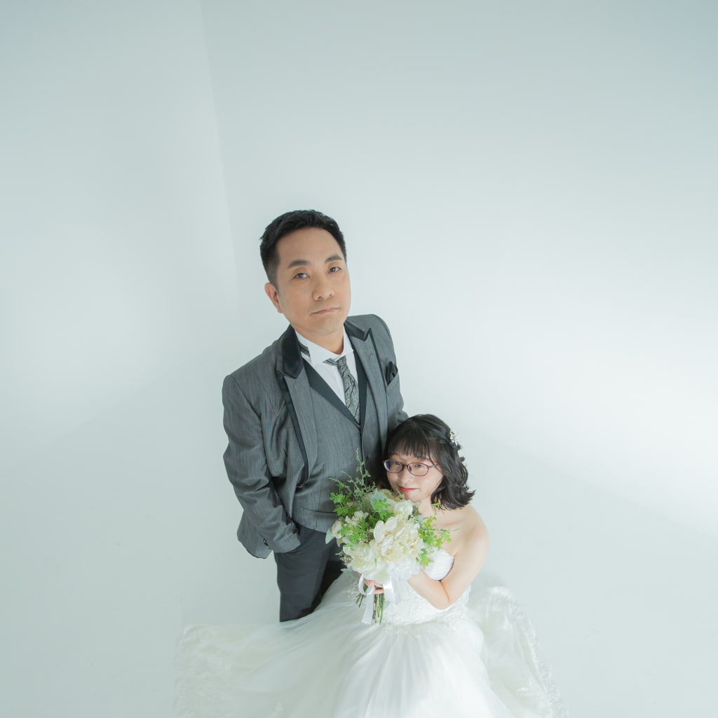 🌿洋装ハウススタジオでの前撮り | デコルテフォトグラフィー | 前撮り・フォトウェディング