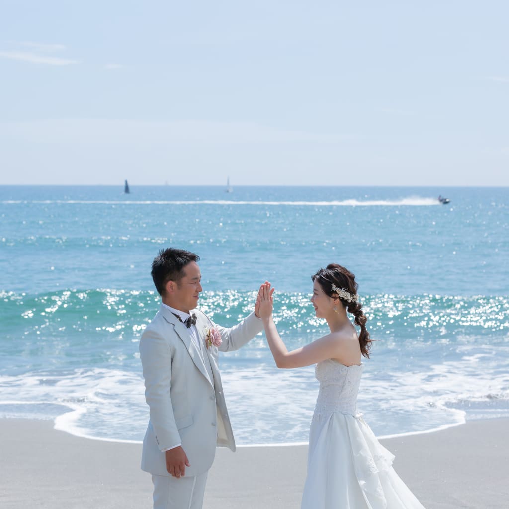 【9月ロケ】まだまだ夏の湘南ビーチ！！ | デコルテフォトグラフィー | 前撮り・フォトウェディング