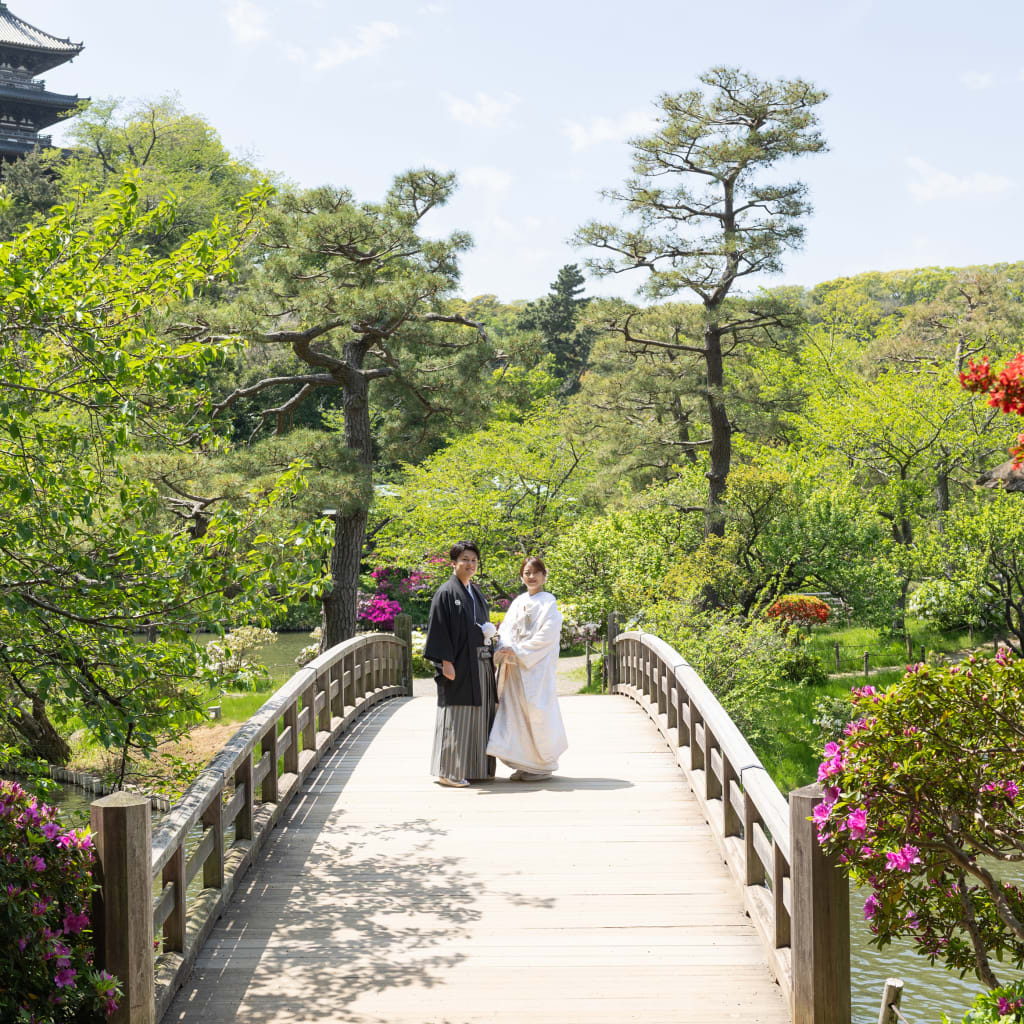 新緑の時期でも様々なお花が咲く三溪園！ | デコルテフォトグラフィー | 前撮り・フォトウェディング