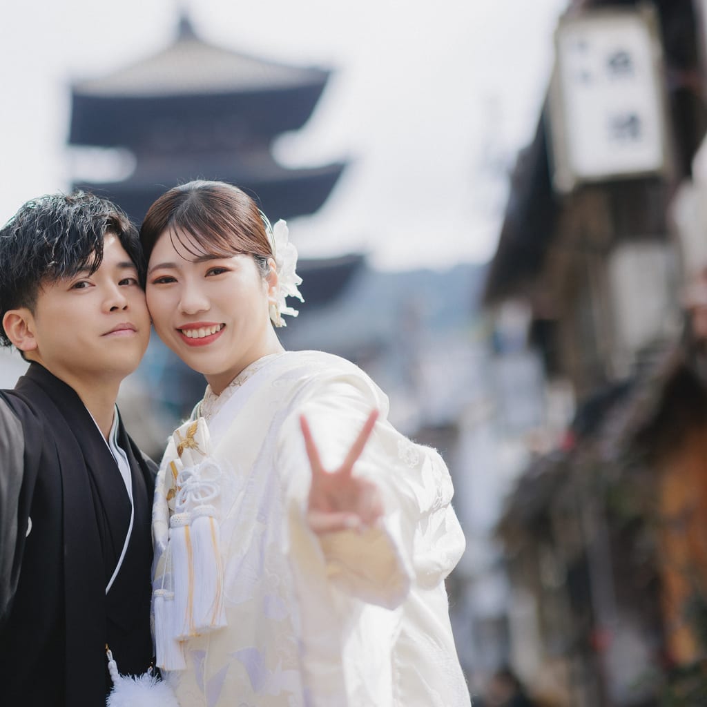 八坂で京都らしい一枚を求めて | デコルテフォトグラフィー | 前撮り・フォトウェディング