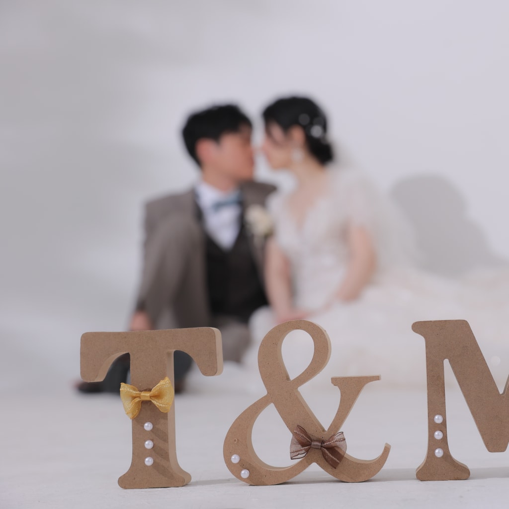 アイテムと一緒に安心スタジオ撮影！ | デコルテフォトグラフィー | 前撮り・フォトウェディング