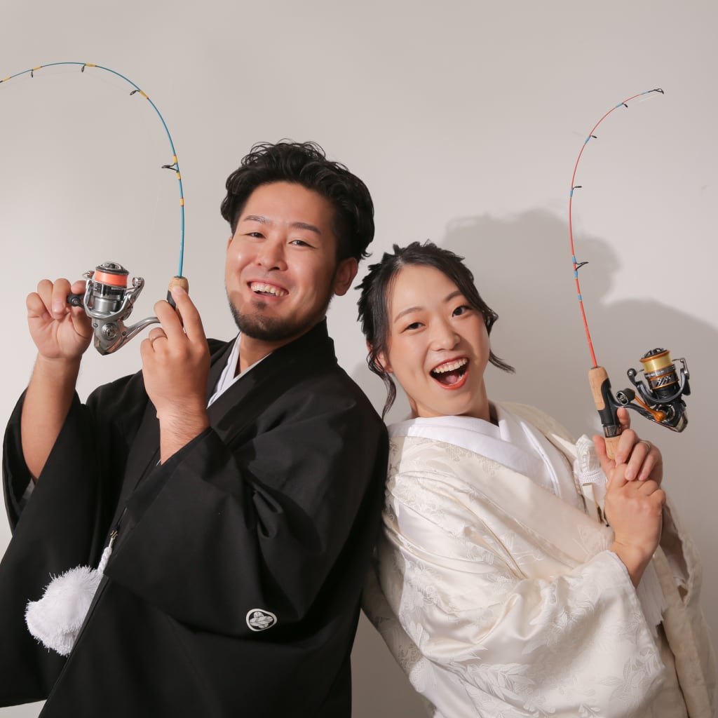 スタジオでお二人の思い出のアイテムを使ったお写真を！