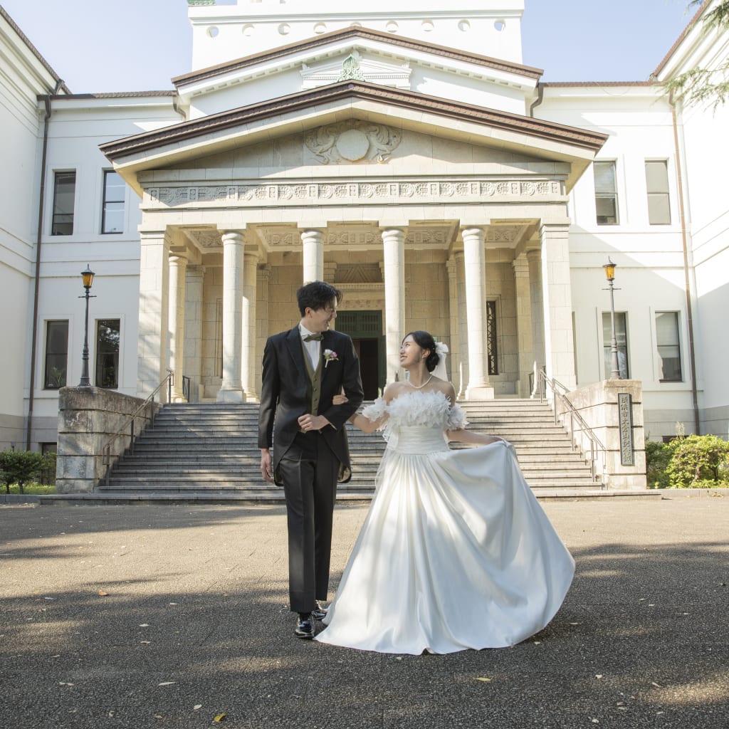 大倉山記念館でクラシカルな撮影 | デコルテフォトグラフィー | 前撮り・フォトウェディング