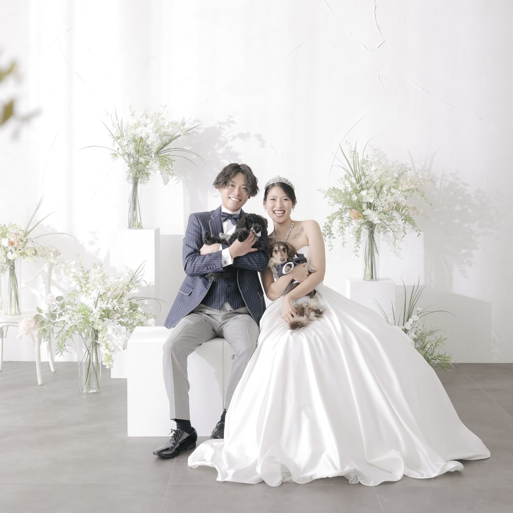 ペットと一緒にスタジオ撮影 | デコルテフォトグラフィー | 前撮り・フォトウェディング
