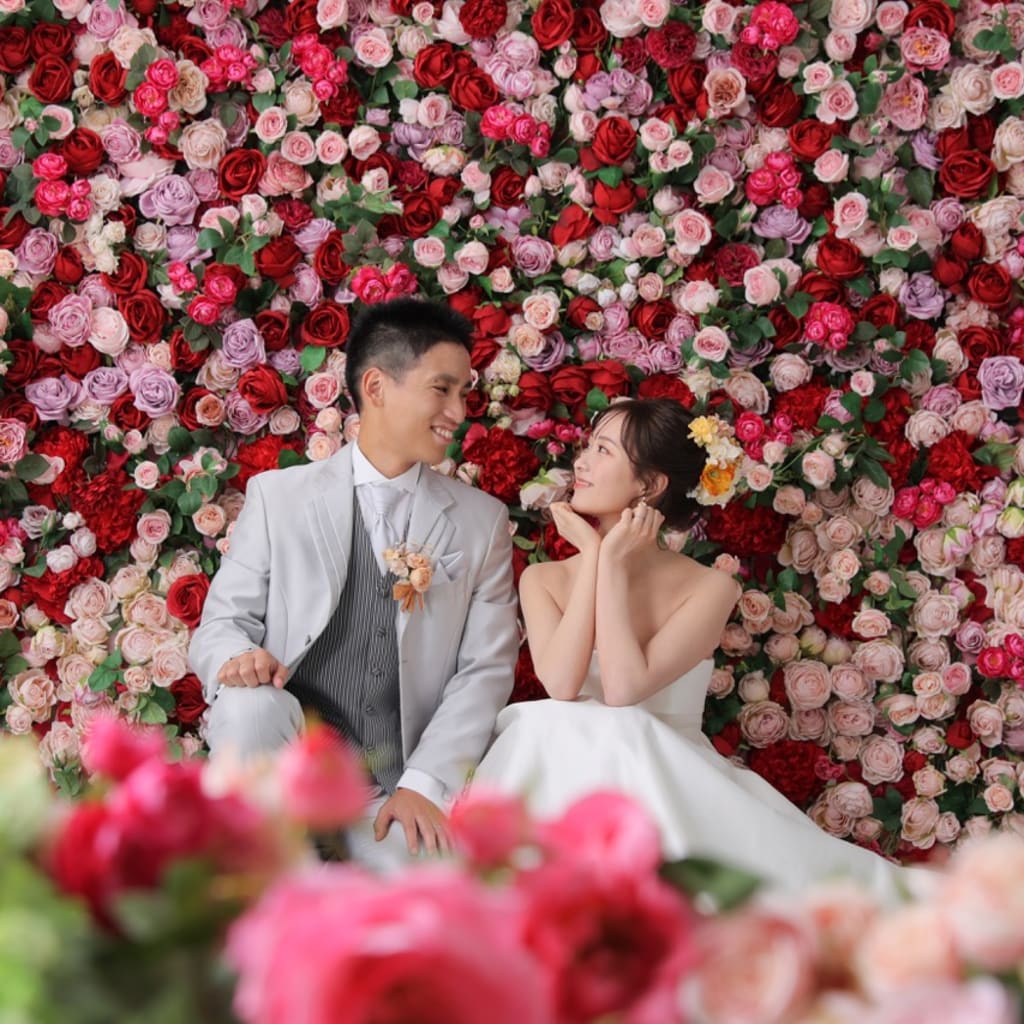 お花がたくさん！！ハウススタジオで撮影する洋装ウェディングフォト | デコルテフォトグラフィー | 前撮り・フォトウェディング