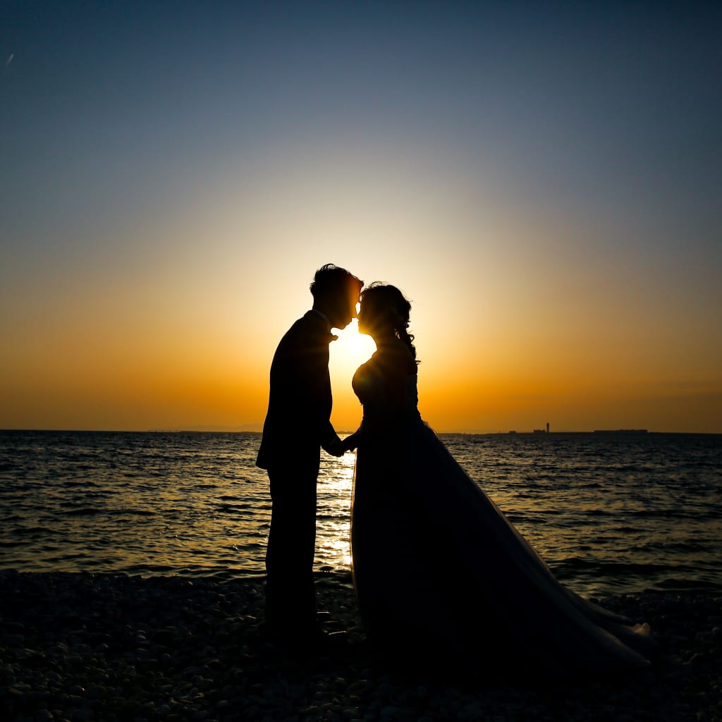 サンセットビーチ🌊 | デコルテフォトグラフィー | 前撮り・フォトウェディング