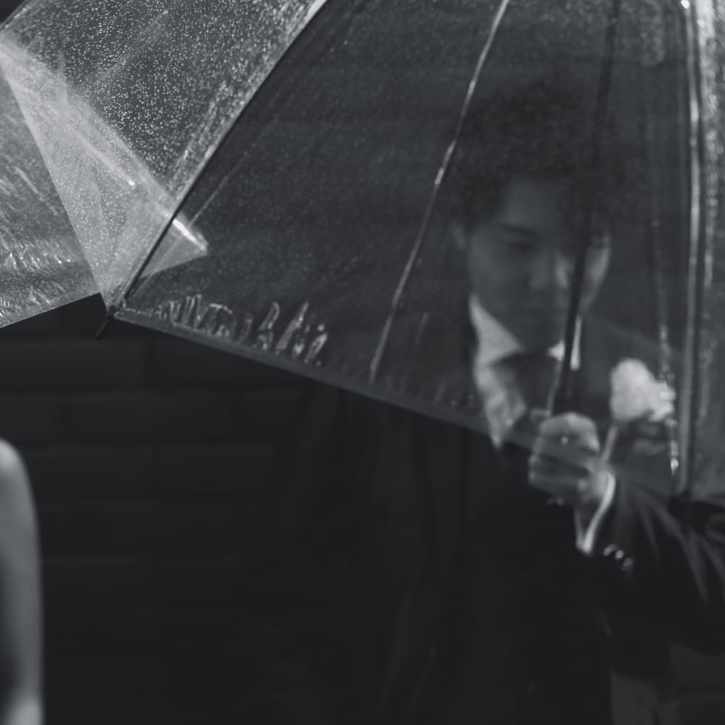 【スタジオAQUA】雨も味方！新宿周遊ロケーション+スタジオPLUS | デコルテフォトグラフィー | 前撮り・フォトウェディング