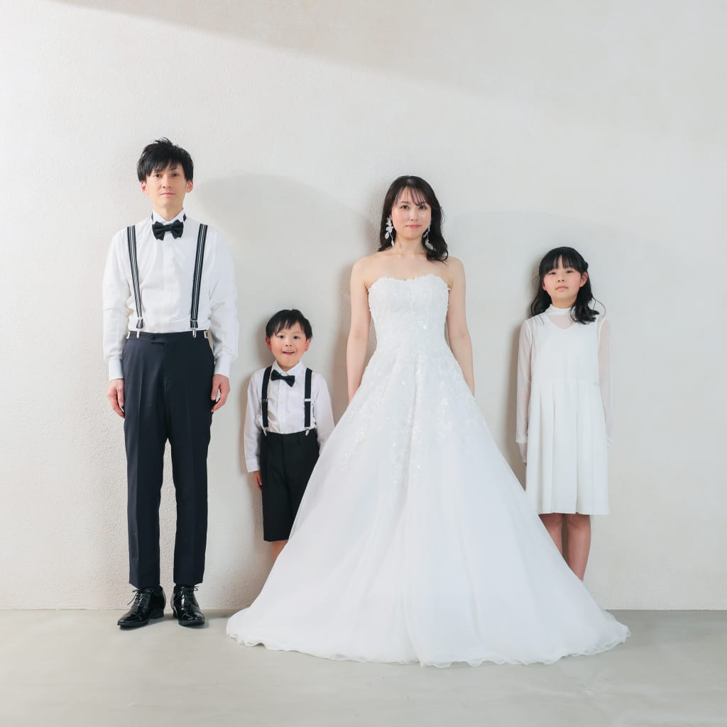 名古屋駅前店のハウススタジオで、白壁しばり✨ | デコルテフォトグラフィー | 前撮り・フォトウェディング