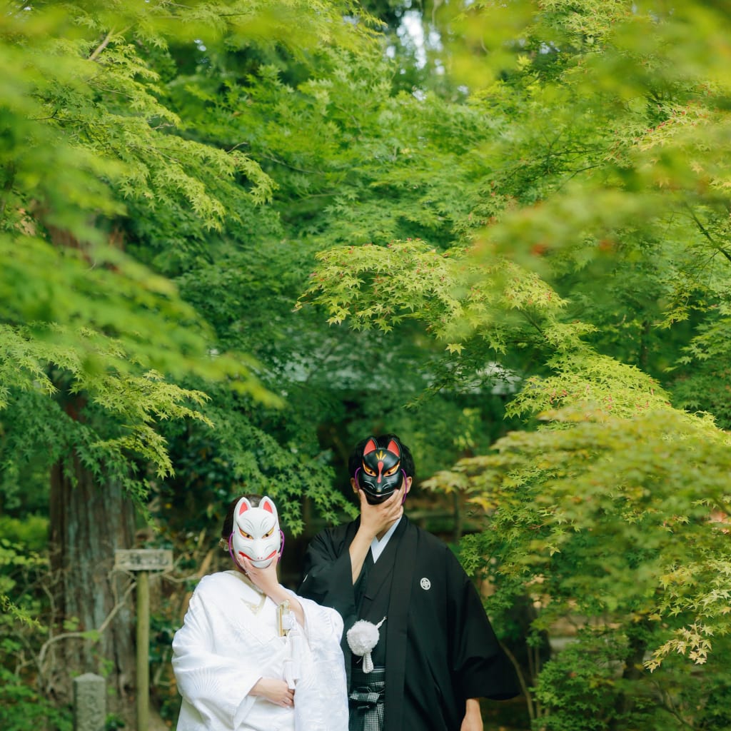 新緑と紅の美しいコラボ！【金戒光明寺】でのロケーションフォト | デコルテフォトグラフィー | 前撮り・フォトウェディング
